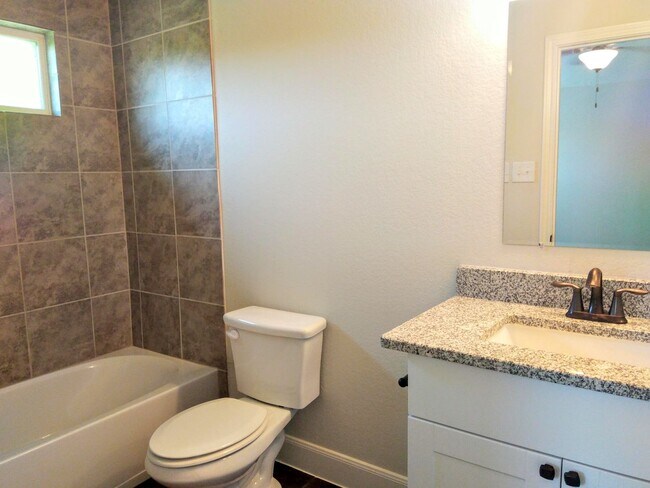 Building Photo - *COMING SOON* 3BR / 2.5BA Home | Fenced Backyard, Garage & Stainless Appliances!
