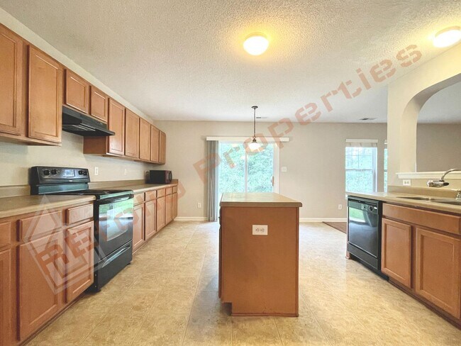 Building Photo - 246 Brookhaven Dr