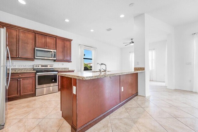 Building Photo - 5377 Cameron Dr