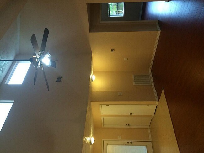 Building Photo - 16826 Rippling Mill Dr