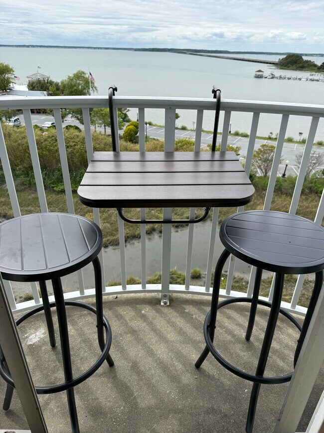 Building Photo - 200 59th St