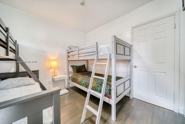 Building Photo - 1275 NE 204th Terrace