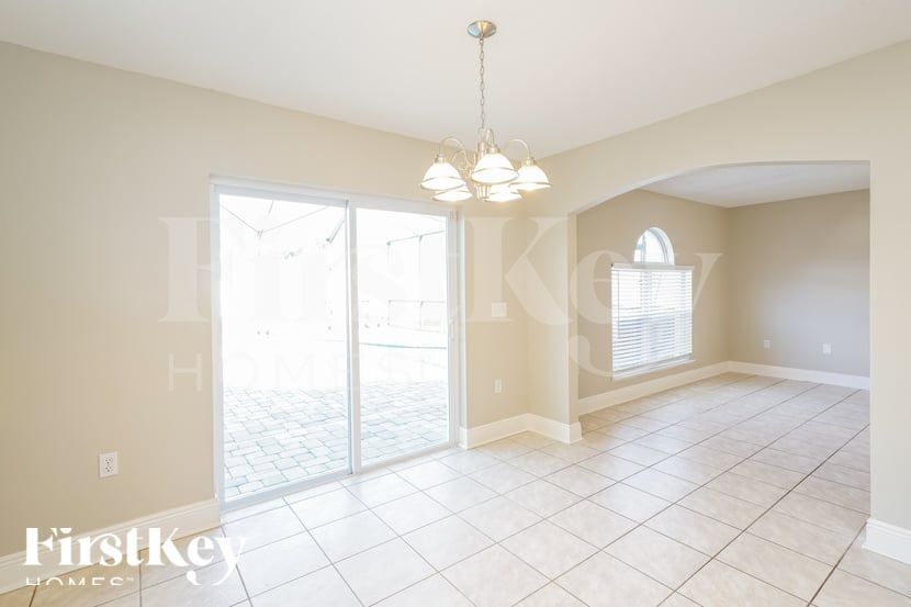 Building Photo - 10714 Opus Dr
