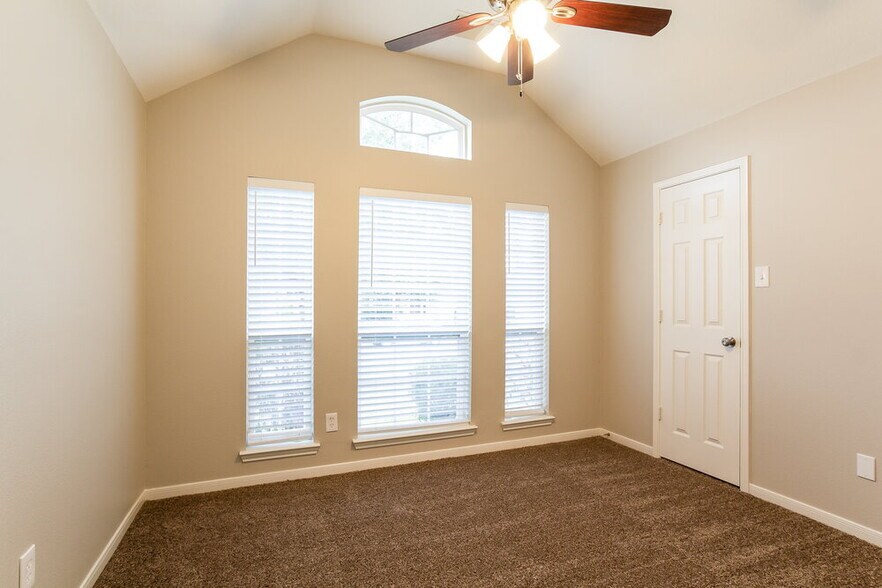 Building Photo - 4227 Forest Rain Ln