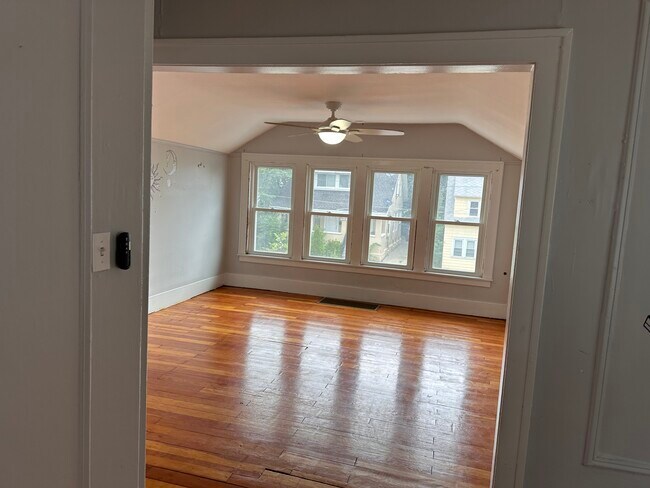 living room - 24 Corinne St SW