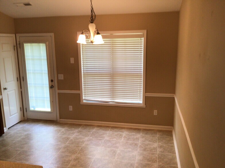 Building Photo - 5117 Oakhurst Park Ct