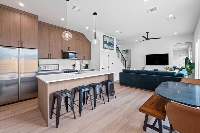 Building Photo - 506 Krebs Ln