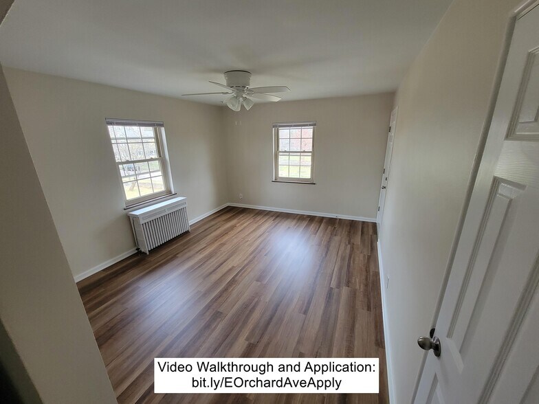 Building Photo - 211 E Orchard Ave