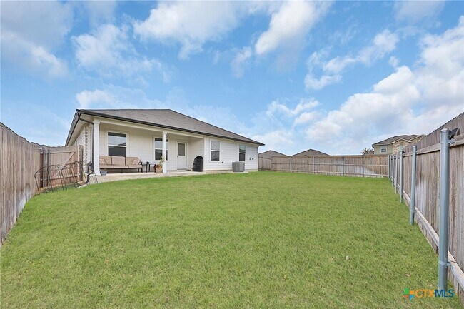 Building Photo - 801 Cinnamon Teal