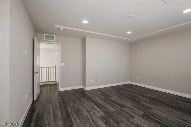 Building Photo - 2936 Sunday Silence Rd
