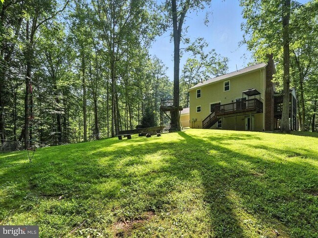 Building Photo - 11109 Ravine Dr