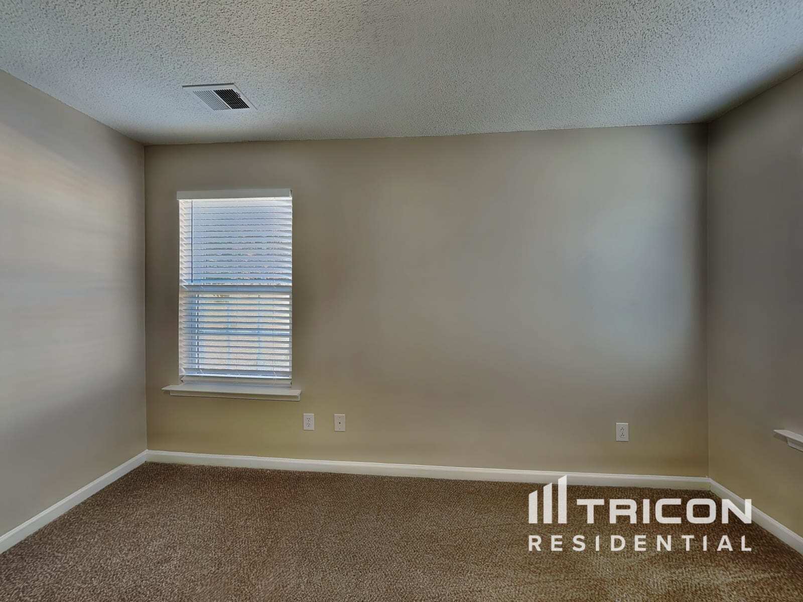 Building Photo - 8109 Bright Oak Trail