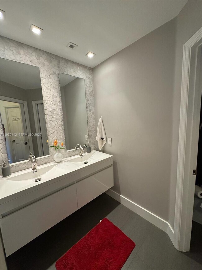 Building Photo - 10973 NW 53rd Ln