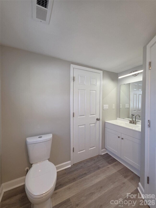 Building Photo - 1320 Ware Ave