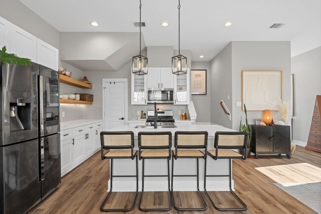 Building Photo - 5903 Wheatley Holw Ln