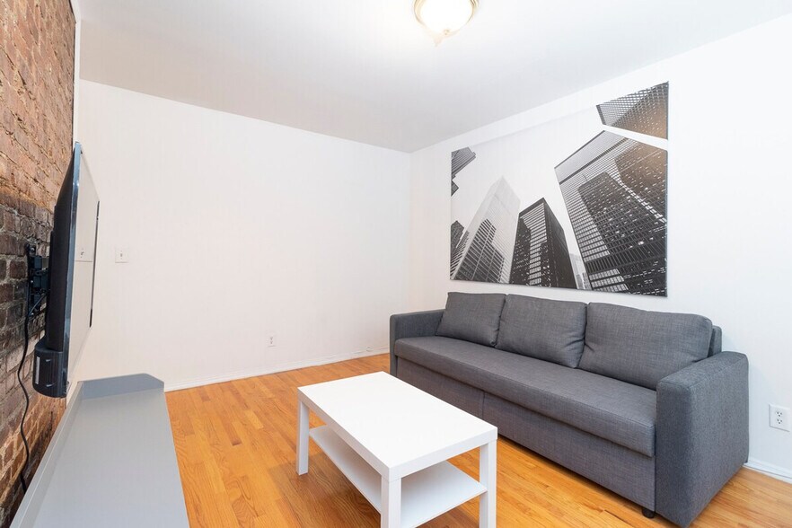 Building Photo - 1415-1423-1423 Lexington Ave