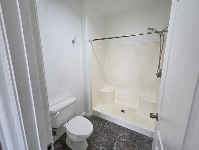 Building Photo - 2 bed / 2 Bath Townhouse in Mesa!