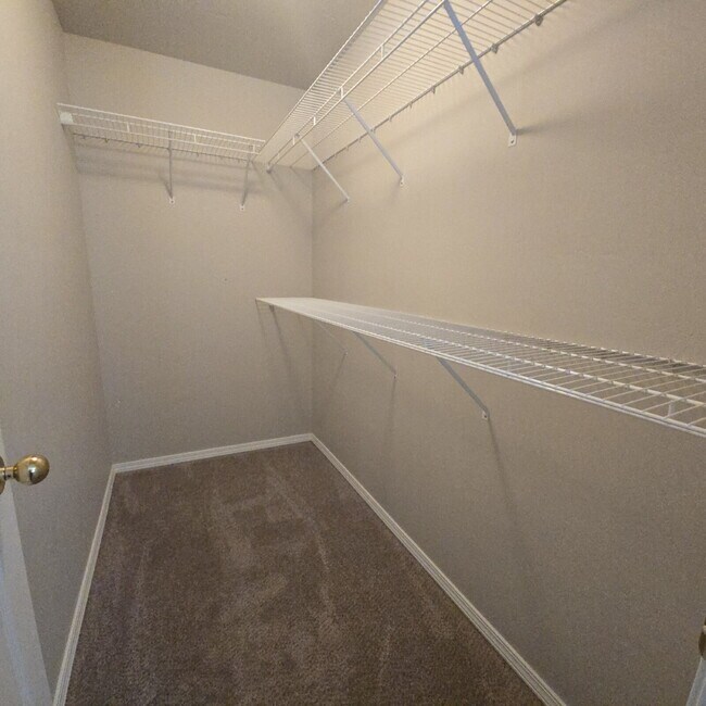 Building Photo - Townhouse, newly available