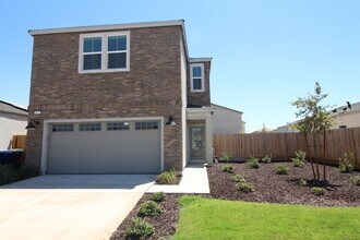 Building Photo - Brand New Lennar Home with Solar