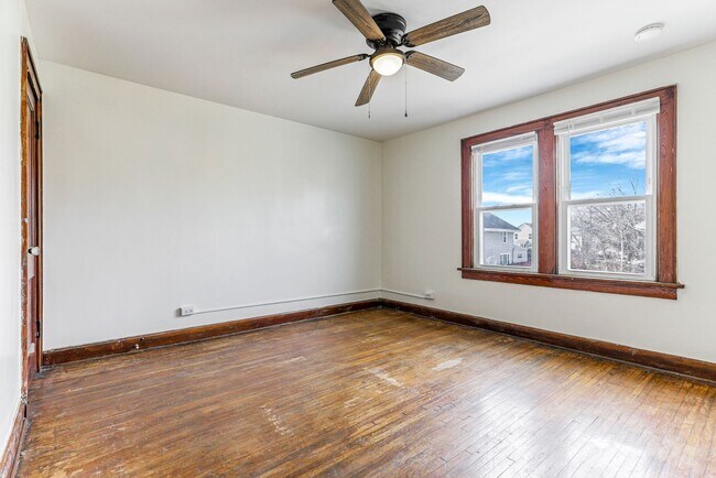 Building Photo - 252-254 S Wayne Ave