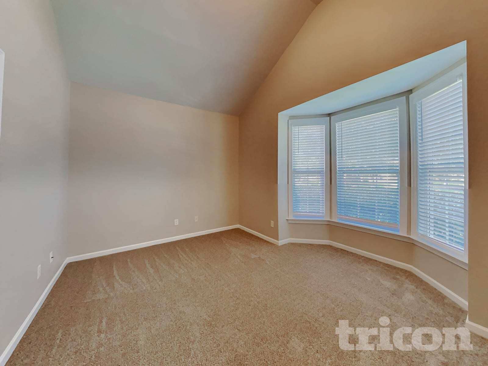 Building Photo - 2104 Bradbury Ct