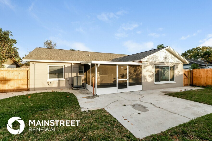 Building Photo - 3527 Murrow St