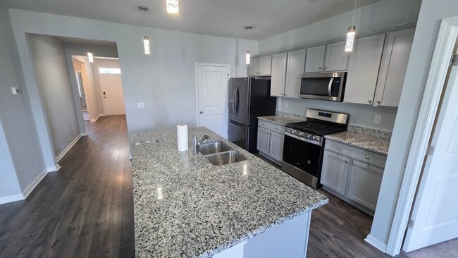 Building Photo - 506 Hogwart Ln