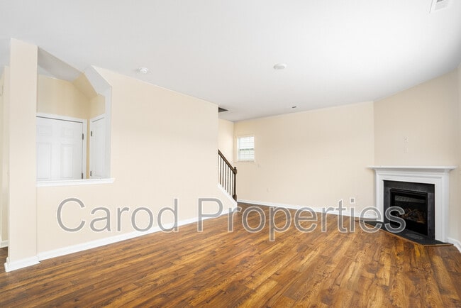 Building Photo - 5015 Concho Rd