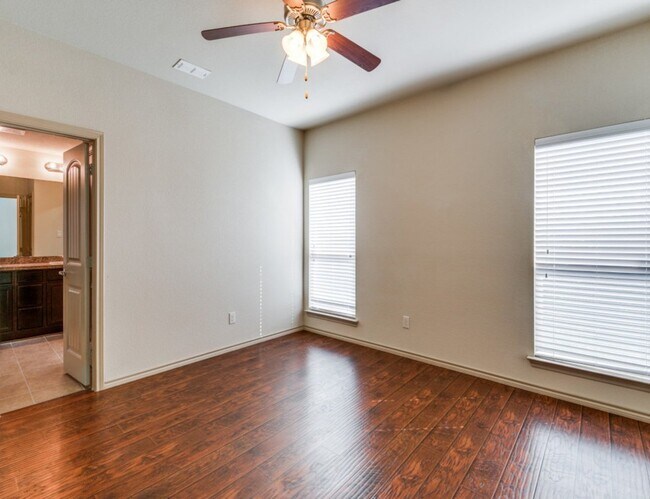 Building Photo - 5220 Austin Ridge Dr