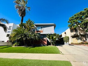 Building Photo - Goshen Apartments