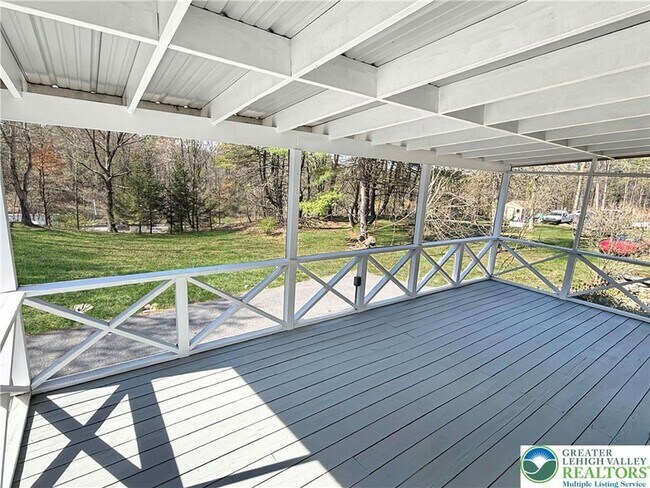 Building Photo - 308 Hemlock Ln