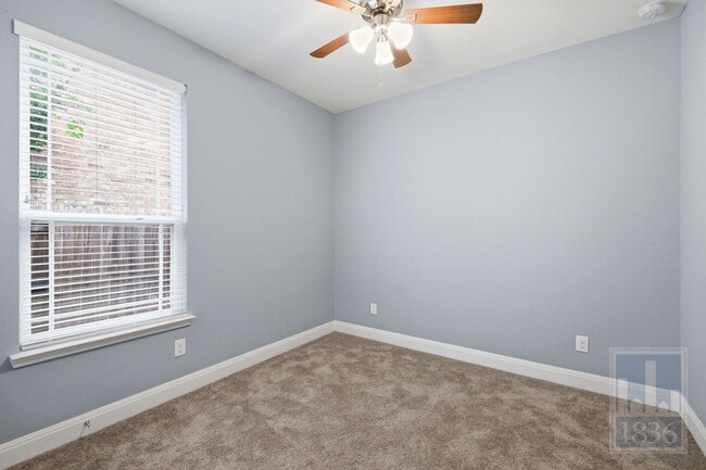Building Photo - 4906 Madrid Dr