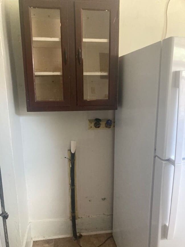 Building Photo - Gulfport 2 Bedroom
