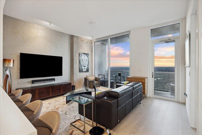 Building Photo - 301 West Ave