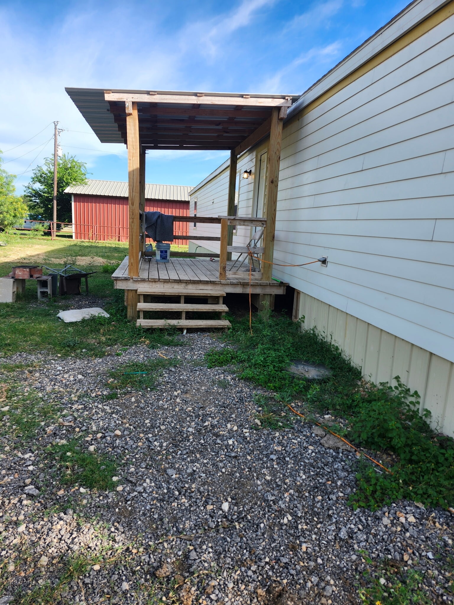 Building Photo - 525 Hobby Horse Rd