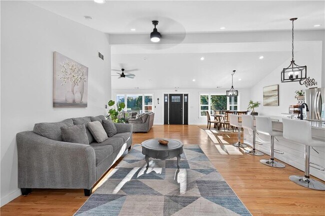 Building Photo - 1324 Ace Mcmillian Rd