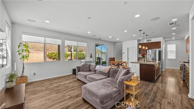 Building Photo - 36434 Geranium Dr