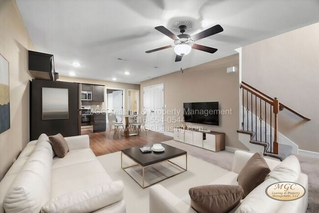 Building Photo - Timber Trails Townhome in Raymore - Receive a $750 Rent Credit - Ask how!