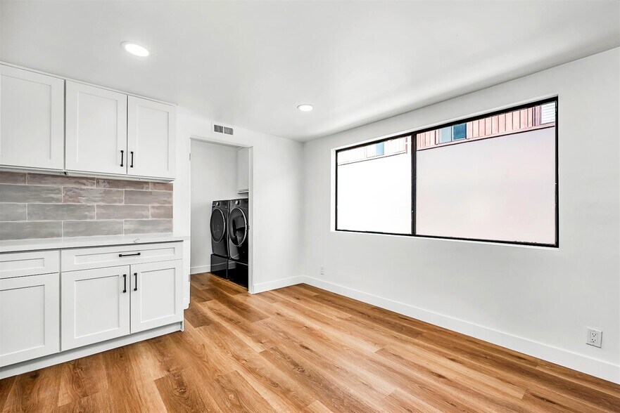 Kitchen - 4425 Alla Rd