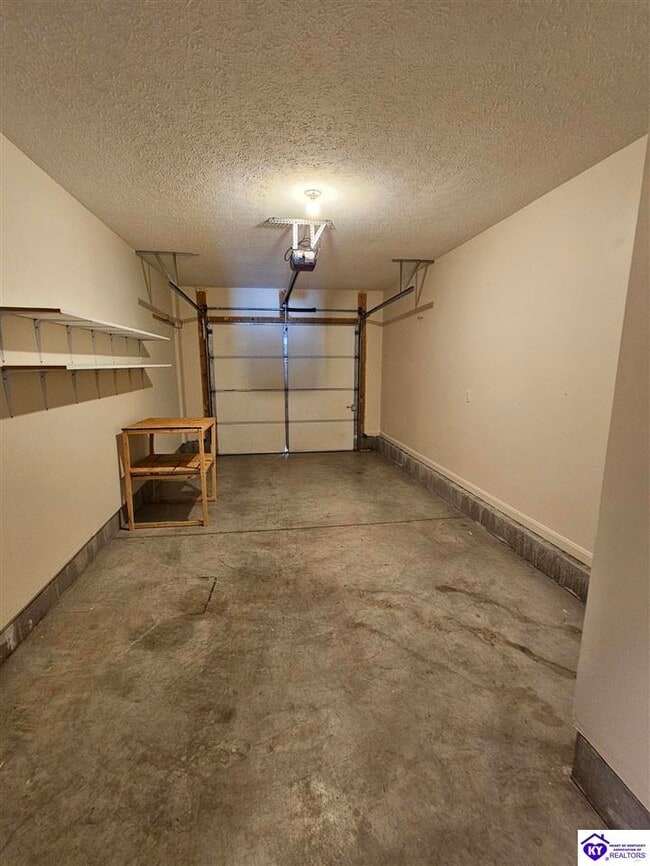 Building Photo - 101 McIntosh Dr