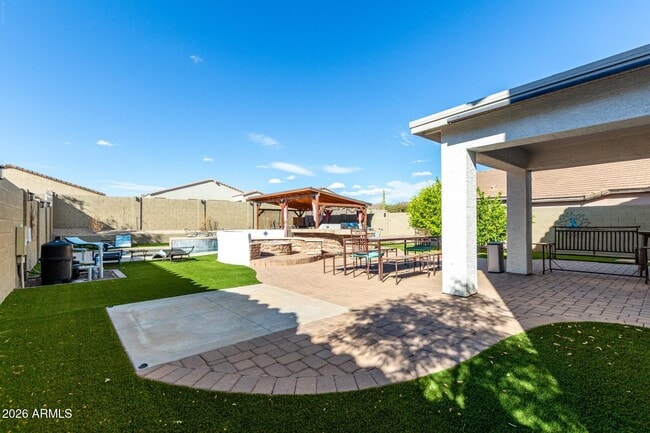 Building Photo - 18452 El Amancer