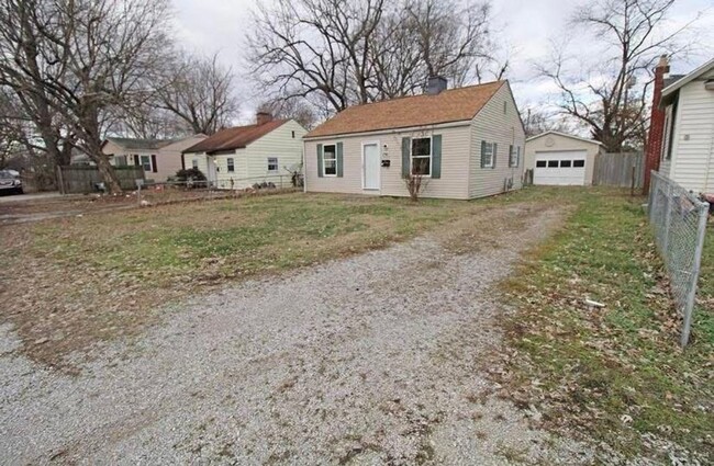 Building Photo - 730 Ridgeway Ave