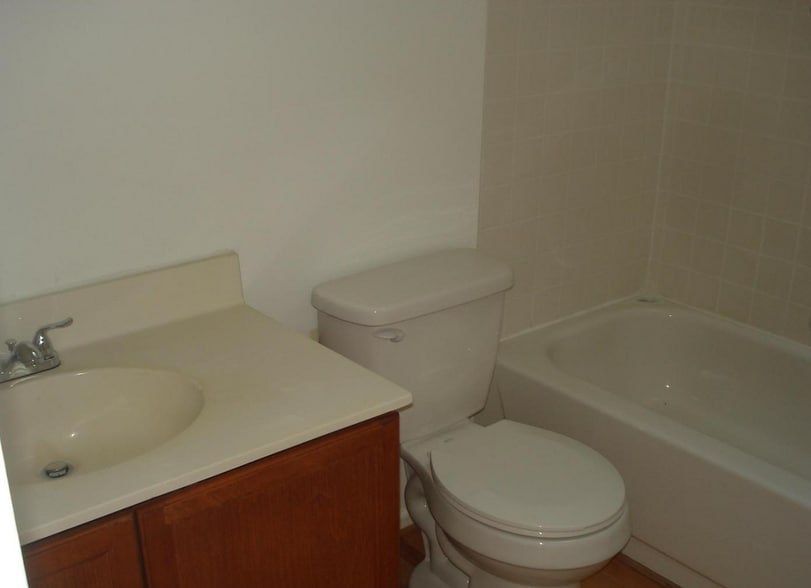 Building Photo - 13234 Grand Jct Dr