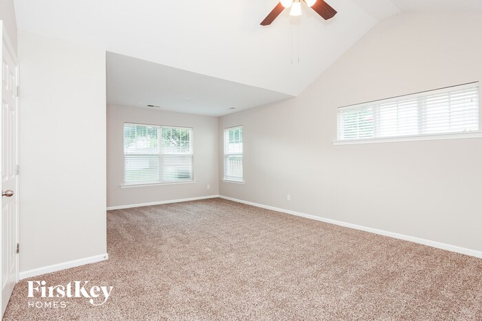 Building Photo - 2021 Sugarbush Dr