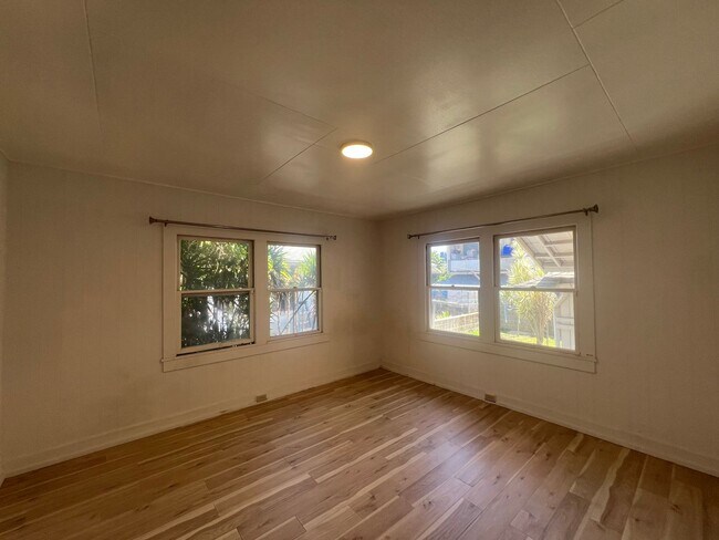 Building Photo - 779 Mahiai Pl