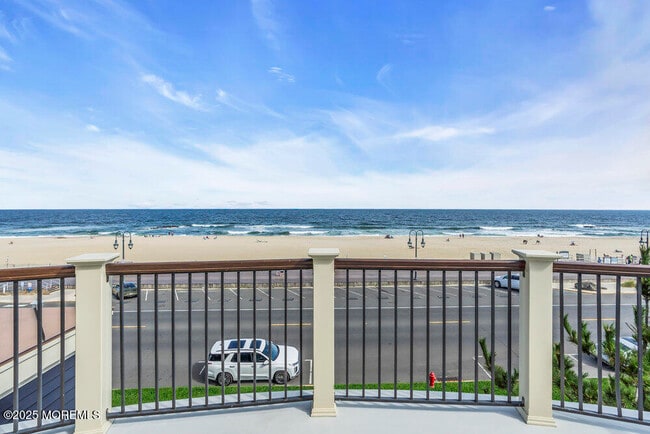 Building Photo - 1302 Ocean Ave N