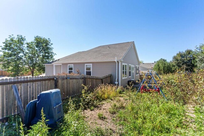 Building Photo - 8402 Snowdrop Ct