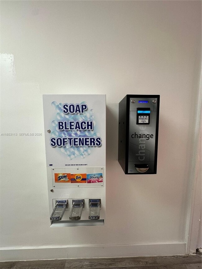 Building Photo - 1630 SW 10th St