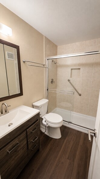 Building Photo - 3147 Westwood Ct