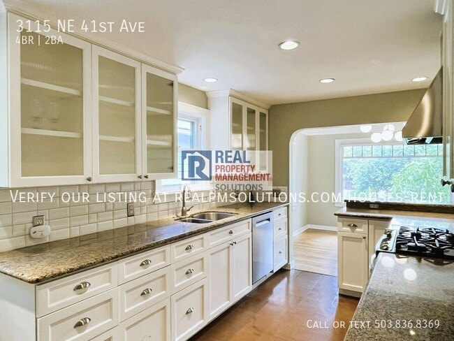 Building Photo - 3115 NE 41st Ave